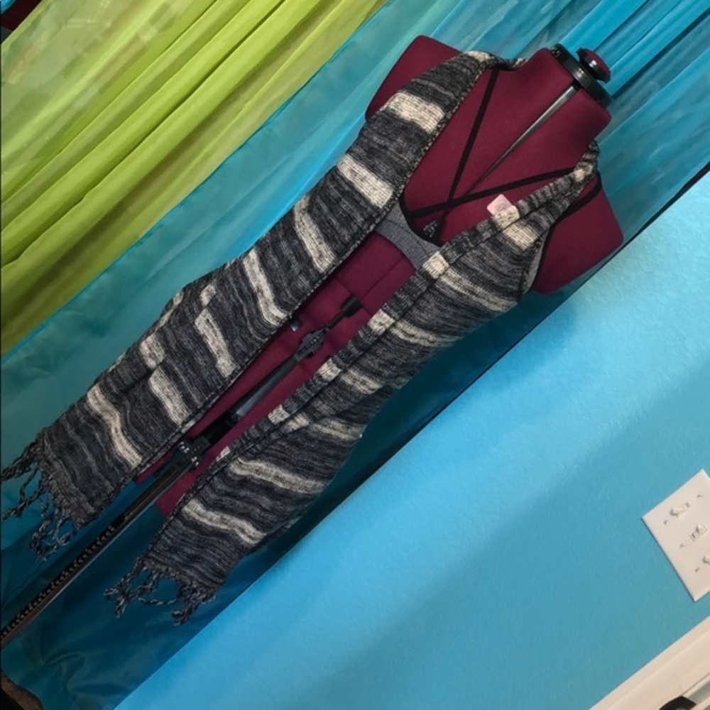 FULL TILT Sweater Vest / Poncho